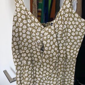 Never worn. Madewell romper. Good for petites (5'1 and length fits).